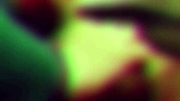 European Mama Daii Enjoys Outdoor Massage Leading to Cumshot