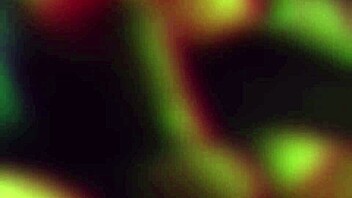 European Mama Daii Enjoys Outdoor Massage Leading to Cumshot