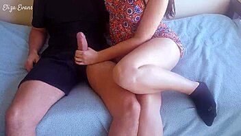 Amateur pov BDSM: My friend's unfaithful girlfriend visits me and gets fucked on top