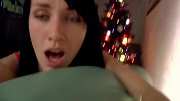 Amateur Wife in Lingerie Gets Creampie on New Year's Eve