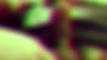 European Mama Daii Enjoys Outdoor Massage Leading to Cumshot