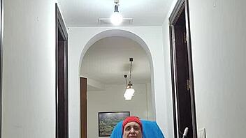 Coolmarina Pees and Plays with Bottle Intensely!