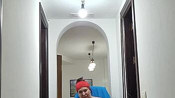 Coolmarina Pees and Plays with Bottle Intensely!