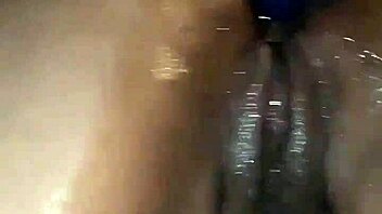 i can't believe how oily that ass is while getting assfucked