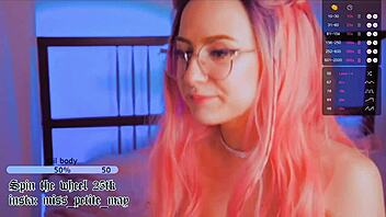 Webcam slut masturbates in a cosplay outfit on cam