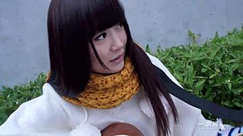 Asian beauty gets hairless and gives a blowjob