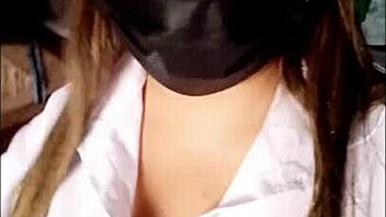 Estudiante Mexicana Se Prepara Para Ir Clases Prepara Su Mochila Y Su Juguete Favorito Su Dildo