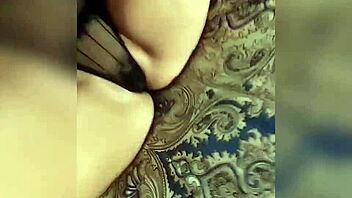 Caught my stepmom masturbating and fucked her hard, cumming deep inside her pussy! 😈