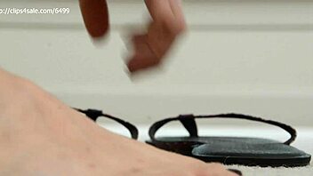 Tall and gorgeous: A foot fetish experience