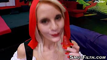 german babe sucking in stockings gets bukkaked hard 😏