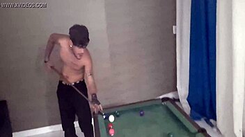 Flakael in outdoor public scene