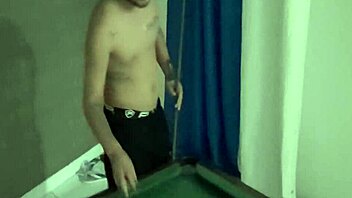 Flakael in outdoor public scene