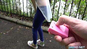 Cute girlfriend sucks dick hard!