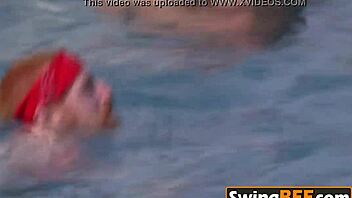 VAD cserélők kemény szexi szabadtéri partit rendeznek