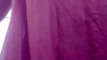 סקס רומנטי חם חזק בחדר אמבטיה