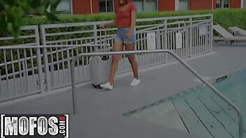 zeus bends over ebony model milu blaze during photoshoot