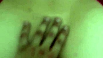 Sinhvien's teen Vietnamese beauty in a hot solo video
