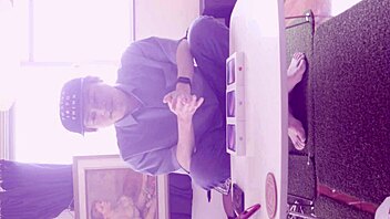 ザ　ファースト　ライブ on phone