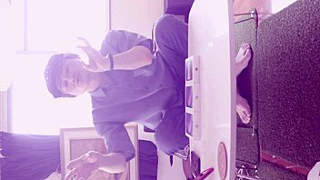 ザ　ファースト　ライブ on phone