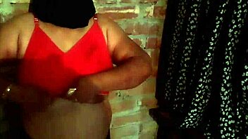 Indian naughty mallu hot aunty seduces with mother-in-law charm in detailed scenes