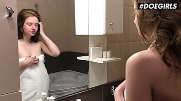 wanna see sienna kim touch herself in the shower?