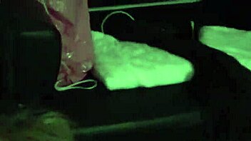 I gived blonde slut a facial and blowjob, cumshot all over her curvy body.