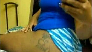 Thick Treasure Shows Sexy Pics Twerking Intensely