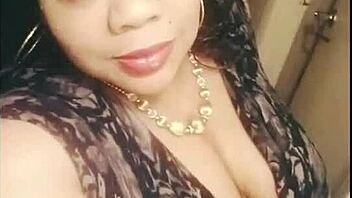 Chocolate beauty flaunts her curves and shows off her twerking skills