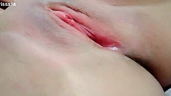 hey, wanna join my hot latina fingering session? tell me how you like it, babe!