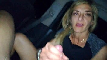 girlfriend, are you giving that blowjob cumshot?