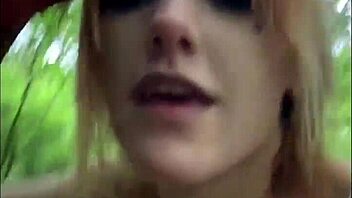 Amateur couple gets caught having sex in the woods