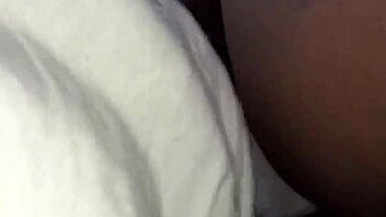 big ass young 18+ girl who says yes to everything 😏