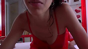 Watch a MILF squirt for the first time while giving a handjob