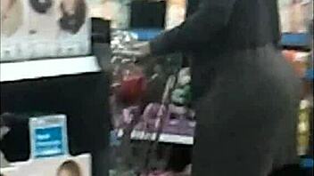 Gázos seggű ribanc MsNovember cosplay és szellentős játék funky seggpofákkal, forró felhőket pumpál bugyiban