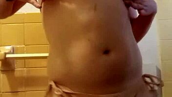 She Wears PINK BIKINI in Homemade POV Scene