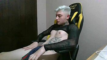 girl demands high price for fuck so i masturbate publicly in front of her