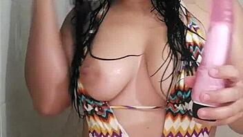 Ando Muy Caliente Masturbando Con Dildo Latina Toys Lesbian!