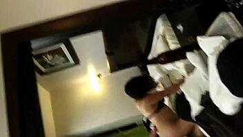 Sexy mature slut gets pounded in hotel room