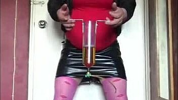 Feed me your pee, I'll swallow it all! 😋