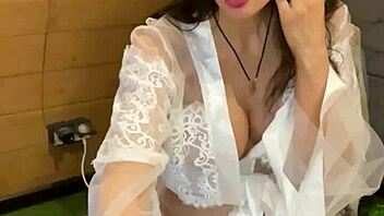 Can this hot milf handle a webcam cumshot on her tits? Watch her orgasm now!