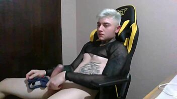 girl demands high price for fuck so i masturbate publicly in front of her