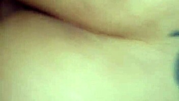 أملأ حبيبتي بحمولة كريمية ساخنة