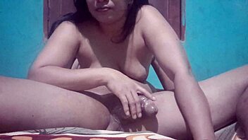 mi hermano me llena la cara de leche