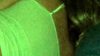 MY WIFE SHOWS HER ASS IN BED