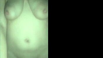 Milf pinay prise en flagrant délit de baise amateur nocturne