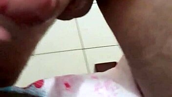 amateur nude gay encounter with older man