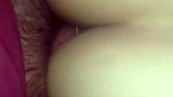 The perfect ass of this mom is enchanting.