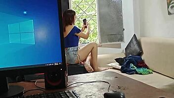 Colombian stepsister with big ass masturbates my huge cock expertly