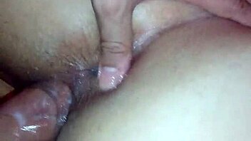Big ass mature gets her cropped thong filled with jizz