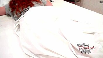 אליס מרשזה מתעוררת לפעולה חמה עם פטיט 18+